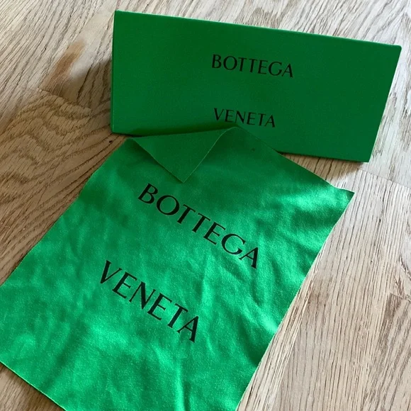 Bottega Veneta | Accessories | Bottega Veneta Sunglasses  display picture 1
